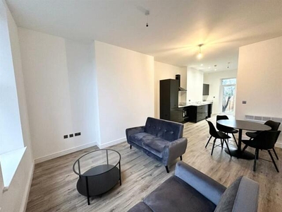 2 Bedroom Apartment For Rent In Liverpool