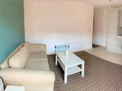 2 bedroom apartment for rent in Richmond Road, Cardiff(City), CF24