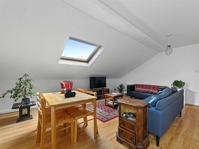 2 bedroom apartment for rent in Somerford Grove, Hackney, London, N16
