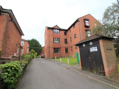 2 bedroom apartment for rent in Whitworth Crescent, Southampton, SO18