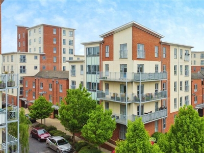 2 bedroom apartment for sale in Battle Square, Reading, Berkshire, RG30