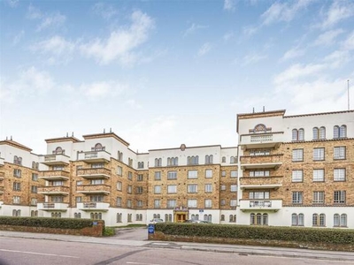 2 Bedroom Apartment For Sale In Boscombe