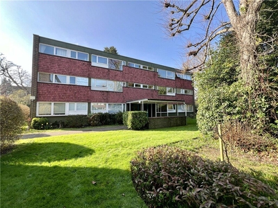 2 bedroom apartment for sale in Boxgrove Avenue, Guildford, Surrey, GU1