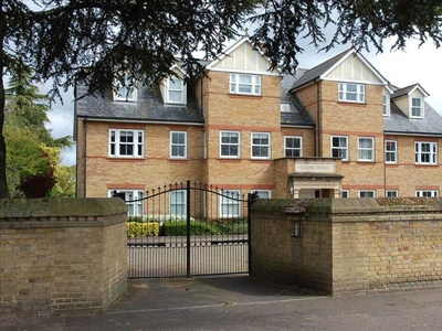 2 bedroom apartment for sale in Broomfield Road, Chelmsford, CM1
