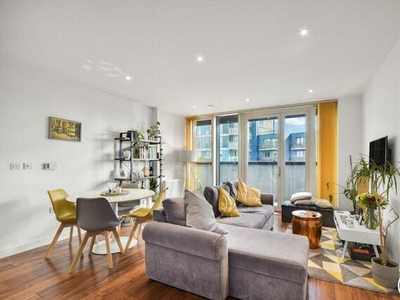 2 Bedroom Apartment For Sale In Highland Street, London