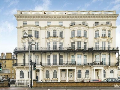 2 Bedroom Apartment For Sale In Hove, East Sussex