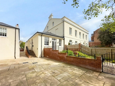 2 bedroom apartment for sale in St Leonards, Exeter, EX2