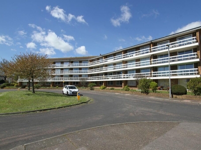 2 bedroom apartment for sale in St. Johns Road, Eastbourne, BN20