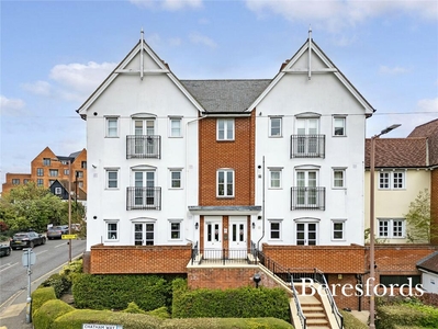 2 bedroom apartment for sale in The Square, Chatham Way, CM14