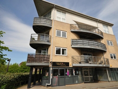 2 bedroom apartment for sale in Wharf Road, Chelmsford, Essex, CM2