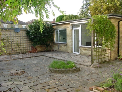 2 bedroom bungalow for sale in Belmont Road, Portswood, Southampton, SO17