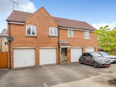 2 Bedroom Coach House For Sale In Swindon, Wiltshire