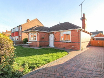 2 bedroom detached bungalow for sale in Grove Hill Road, Wheatley Hills, Doncaster, DN2