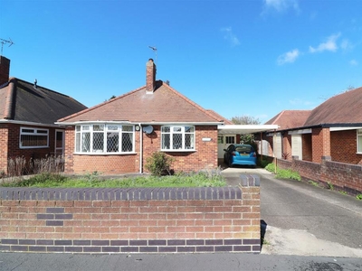 2 bedroom detached house for sale in Birch Drive, Willerby, Hull, HU10