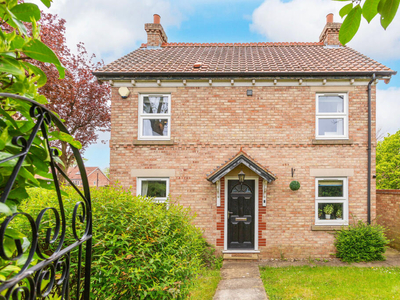 2 bedroom detached house for sale in Huntington Road, York, North Yorkshire, YO31