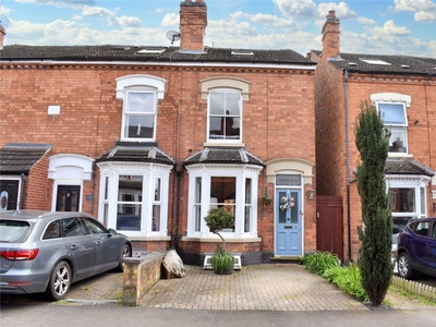 2 bedroom end of terrace house for sale in McIntyre Road, Worcester, Worcestershire, WR2