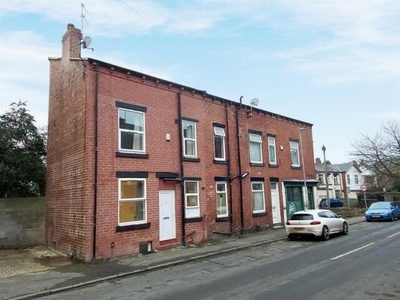 2 Bedroom End Of Terrace House For Sale In Meanwood, Leeds