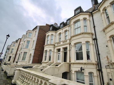 2 bedroom flat for rent in 16-18 Alhambra Road, Southsea, PO4