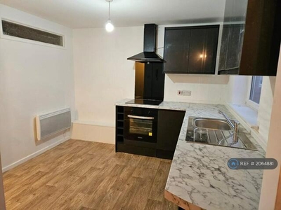 2 Bedroom Flat For Rent In Bredbury, Stockport