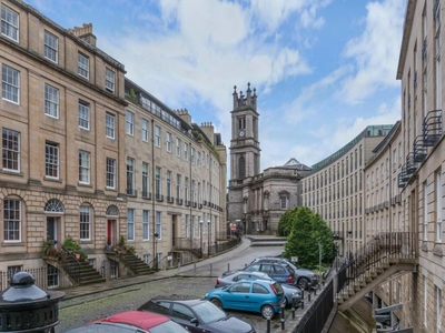 2 bedroom flat for rent in Fettes Row, New Town, Edinburgh, EH3