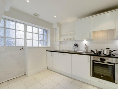 2 bedroom flat for rent in Flat , Pelham Court, Fulham Road, London, SW3