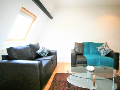 2 bedroom flat for rent in Hyde Terrace, Leeds, LS2