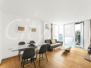 2 bedroom flat for rent in Leman Street, London, E1