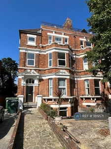 2 bedroom flat for rent in Shorncliffe Road, Folkestone, CT20