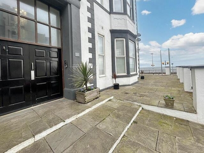 2 Bedroom Flat For Rent In Whitley Bay, Tyne And Wear