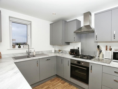 2 bedroom flat for sale in Berrington View, Hampton Gardens, Peterborough, PE7