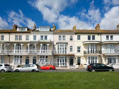2 Bedroom Flat For Sale In Hythe