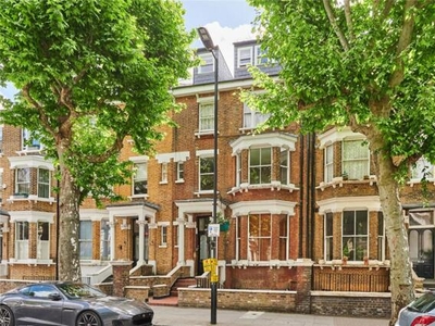 2 Bedroom Flat For Sale In
Maida Vale