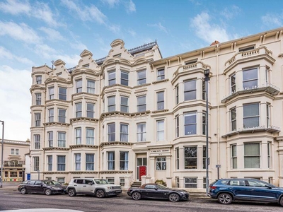 2 bedroom flat for sale in Western Parade, Southsea, PO5