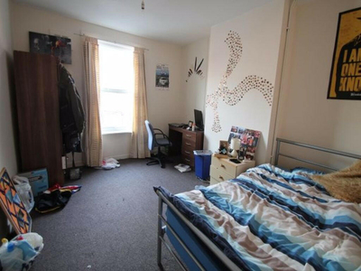 2 bedroom house for rent in Harold Street, Leeds, LS6