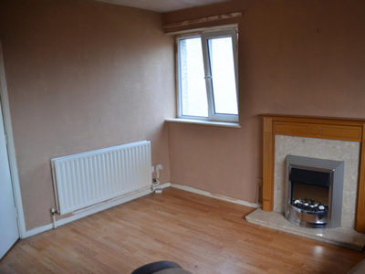 2 bedroom maisonette for rent in Morton Road, Bradford, West Yorkshire, BD4
