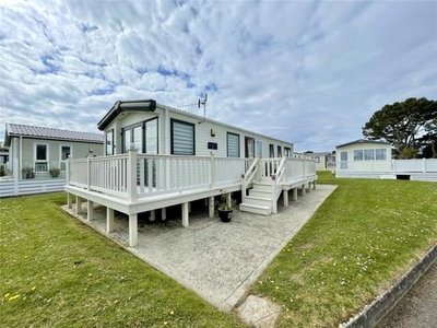 2 Bedroom Property For Sale In Christchurch, Dorset