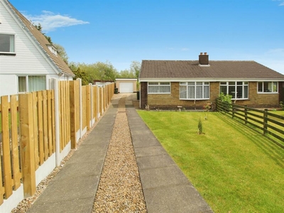 2 bedroom semi-detached bungalow for sale in Newhall Drive, Bradford, BD6 1DG, BD6