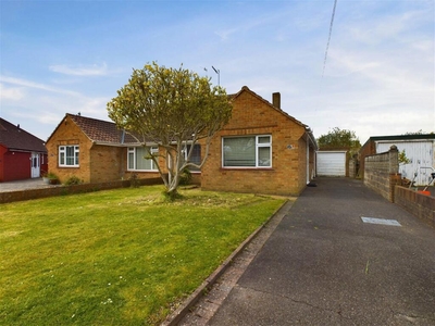 2 bedroom semi-detached bungalow for sale in Rackham Close, Worthing, BN13