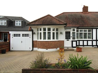 2 Bedroom Semi-detached Bungalow For Sale In Upminster