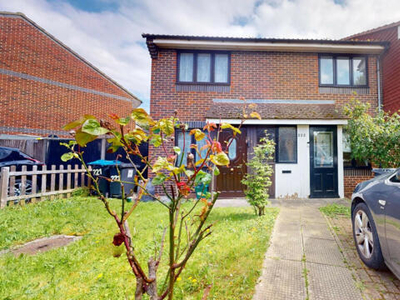 2 Bedroom Semi-detached House For Rent In Mitcham