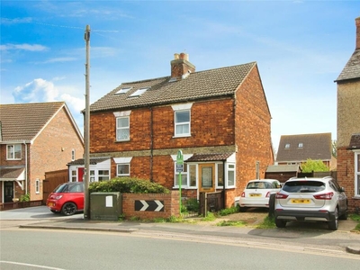 2 bedroom semi-detached house for sale in Bunyan Road, Kempston, Bedford, Bedfordshire, MK42