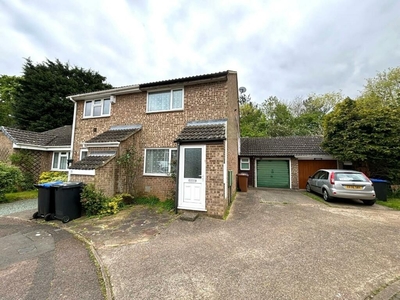 2 bedroom semi-detached house for sale in Manorfield Close, Little Billing, Northampton NN3