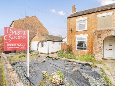 2 Bedroom Semi-detached House For Sale In Sleaford, Lincolnshire