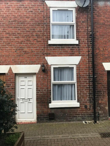 2 Bedroom Terraced House For Rent In Leek, Staffordshire