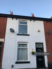 2 bedroom terraced house for rent in Lingard Street, Stockport, SK5