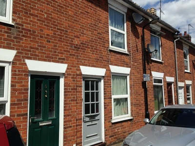 2 bedroom terraced house for rent in Peckham Street, Bury St. Edmunds, IP33