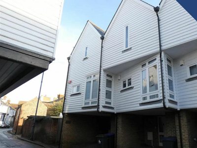 2 Bedroom Terraced House For Rent In Whitstable