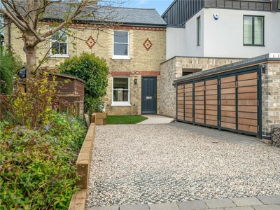 2 bedroom terraced house for sale in 2 Nightingale Cottages, 58 Trumpington Road, Cambridge, Cambridgeshire, CB2