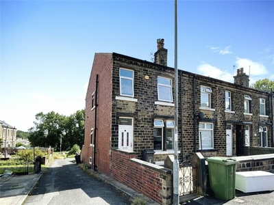 2 bedroom terraced house for sale in Church Street, Crosland Moor, Huddersfield, HD4