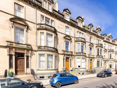 3 bedroom apartment for rent in Eglinton Crescent, Edinburgh, Midlothian, EH12
